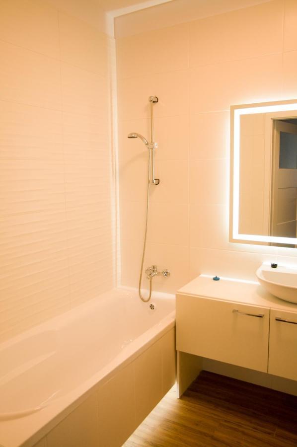 Apartament Verde Łódź Esterno foto